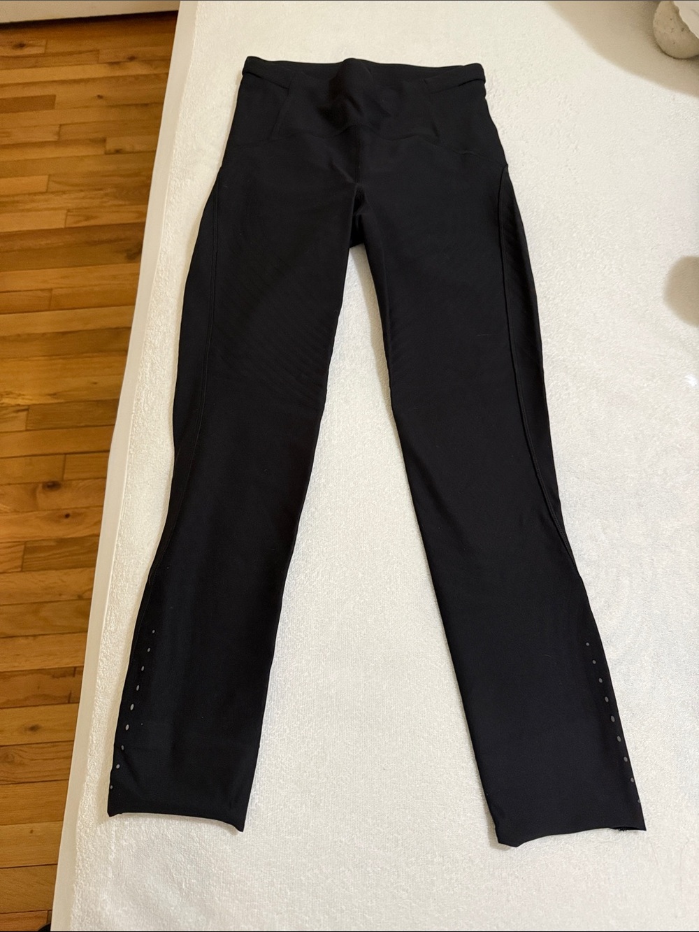 Like New Lululemon HR Running Leggings 23” - Black